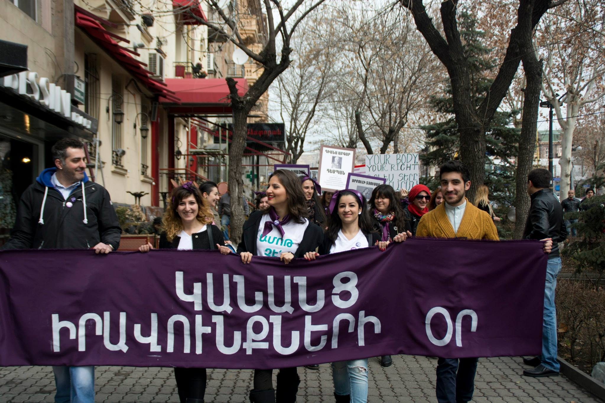 Rom Danial, Lida Minasyan, Lilly Minasyan, Perchuhy Kazhoyan, Lala Aslikyan and Kamo Davtyan of the Women’s Resource Center at an 8 March demonstration in Yerevan. Photo: Petra Hultman