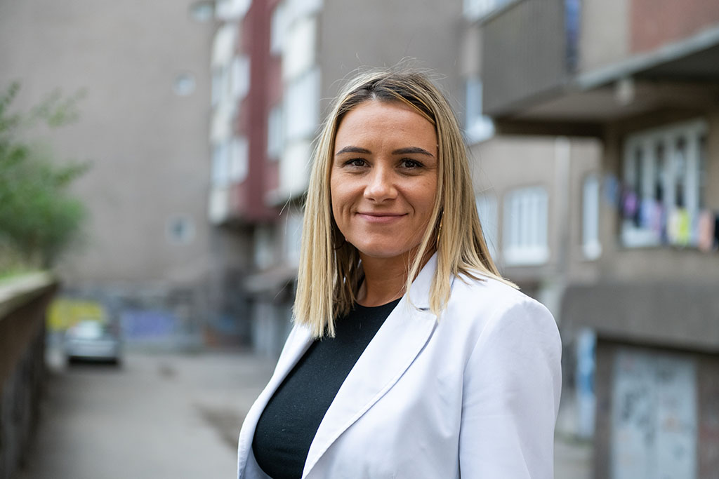 Aida Ćosić, 35, ran her own law firm for ten years before joining The Kvinna till Kvinna Foundation’s partner organisation Center of Women’s Rights. Photo: Imrana Kapetanović