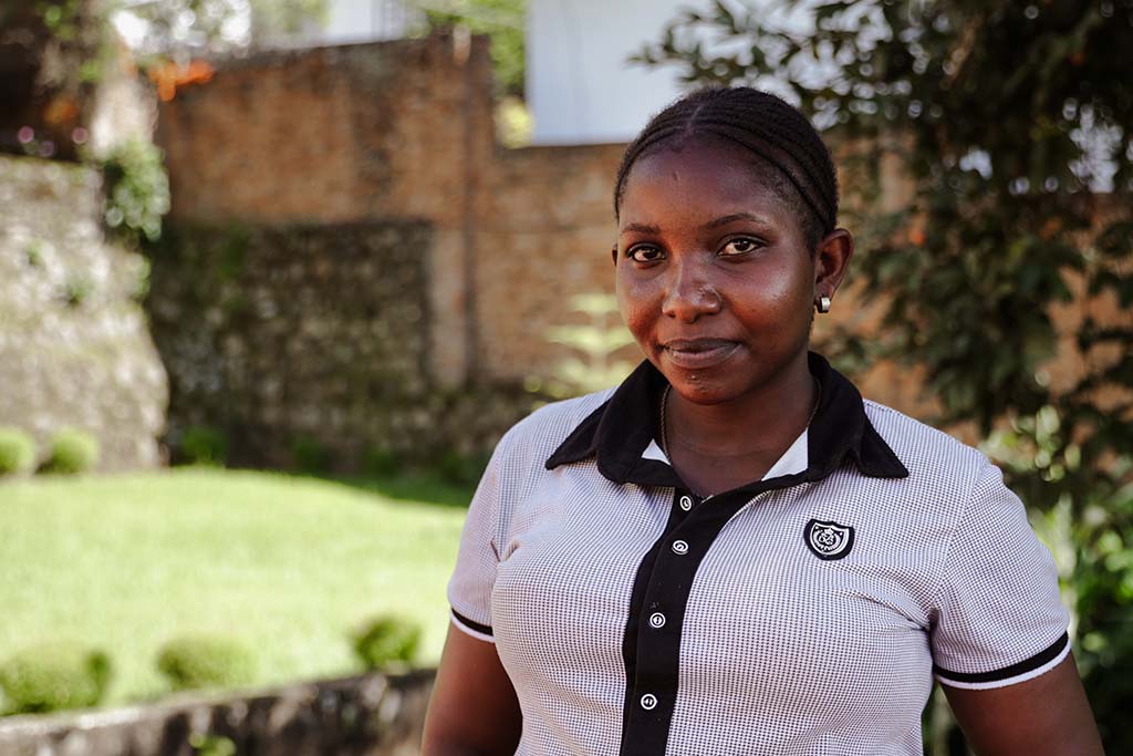Access to education cannot be taken for granted for girls in DR Congo, particularly for those who become pregnant. But Nshokano Mwakalwa Horace is a positive example: she is both a mother and a student. Photo: Ley Uwera 
